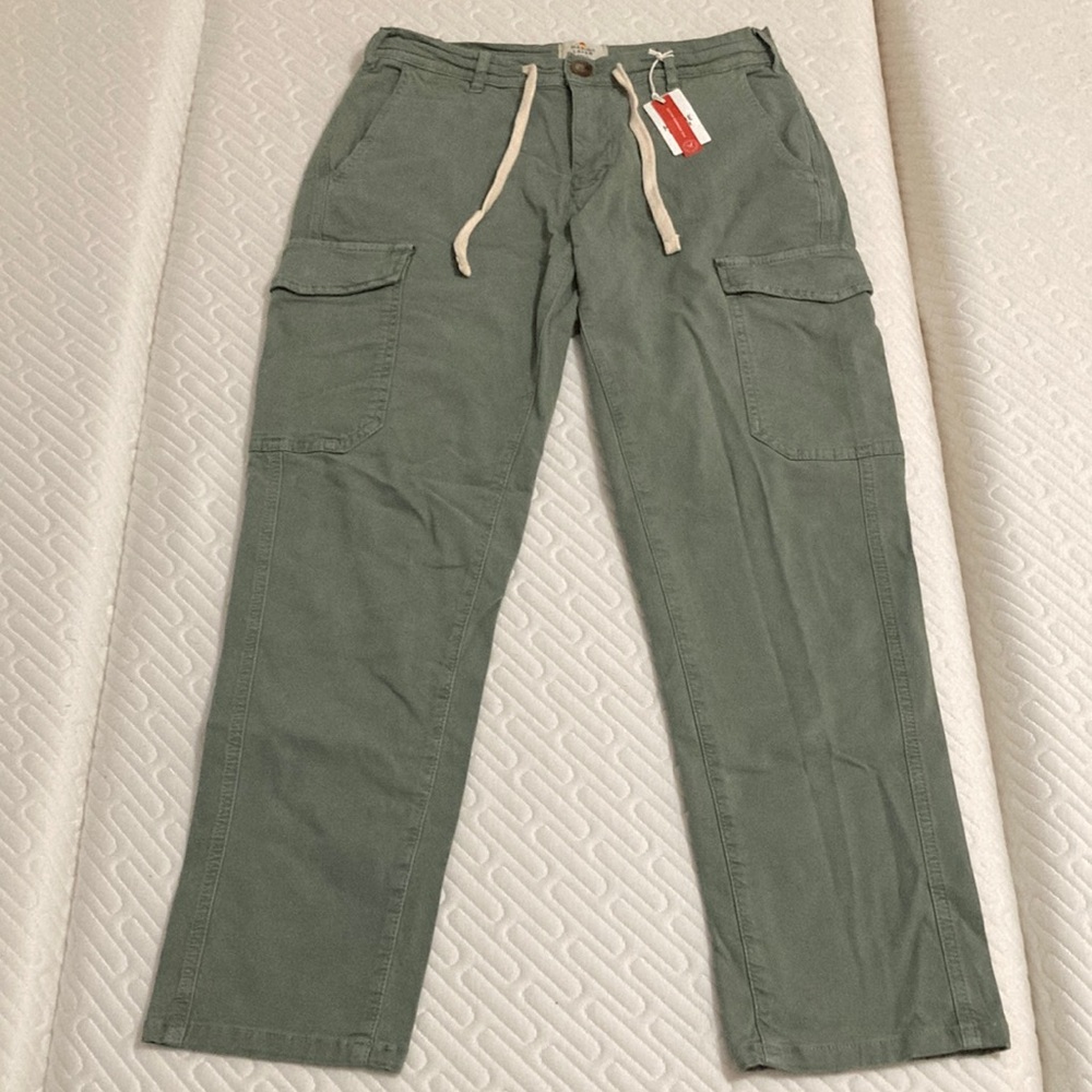 NWT Marine Layer Cargo Pant 32 x 29 Athletic Fit Vetiver Green Medium